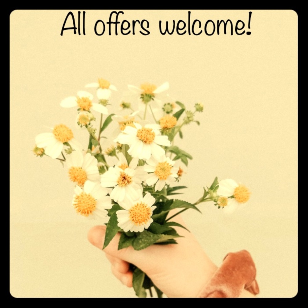 Open to all offers! If you like it, try me!🌻🌻🌻